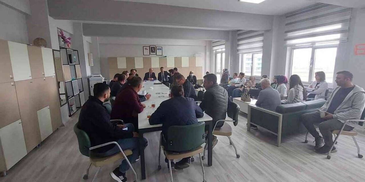 Yılmaz “Meslek Lisesi memleket meselesi”