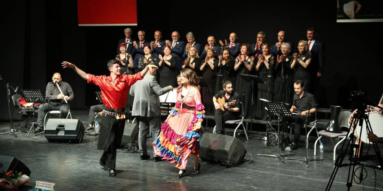 Bursa’da muhtarların  müzik aşkı