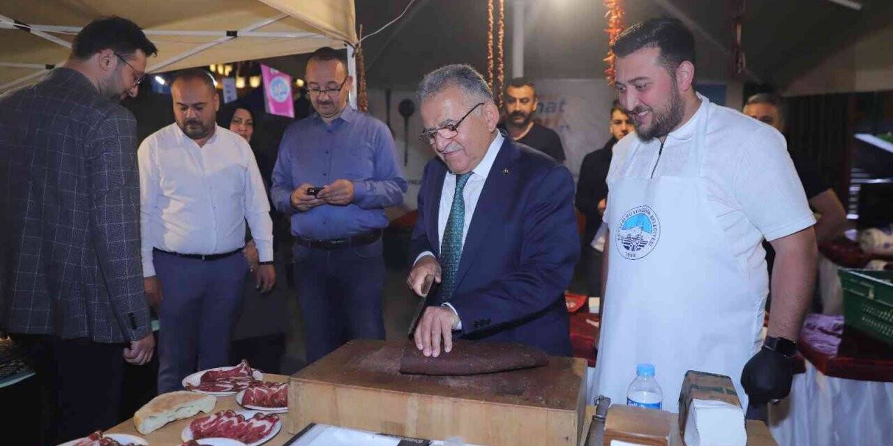 Büyükşehir’in Kale İçi Sanat Etkinliklerine yoğun ilgi