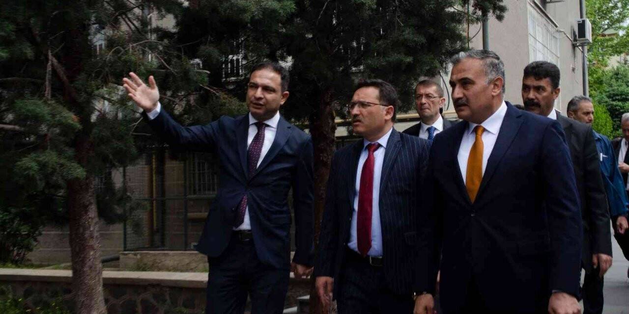 Vali Çiçek Develi’de incelemelerde bulundu