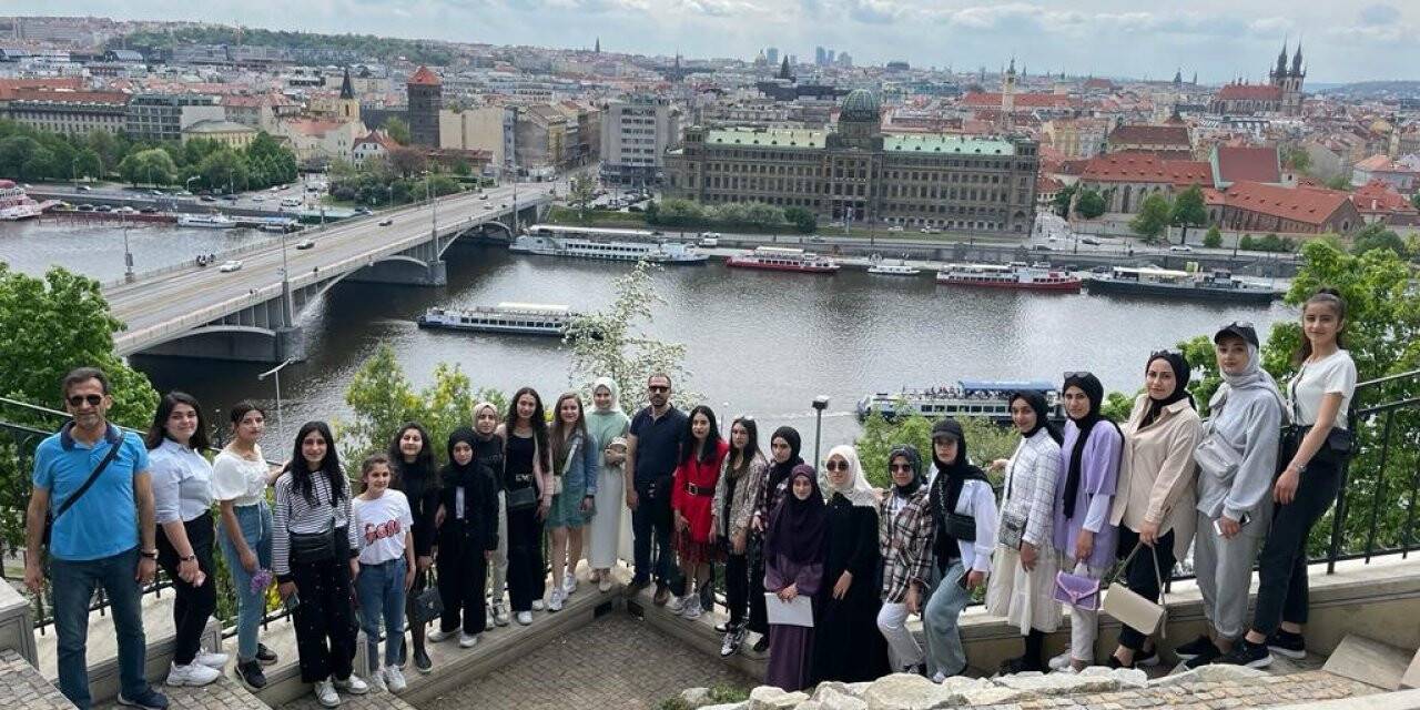 Muradiyeli öğrenciler Çek Cumhuriyeti’nde staj yaptı