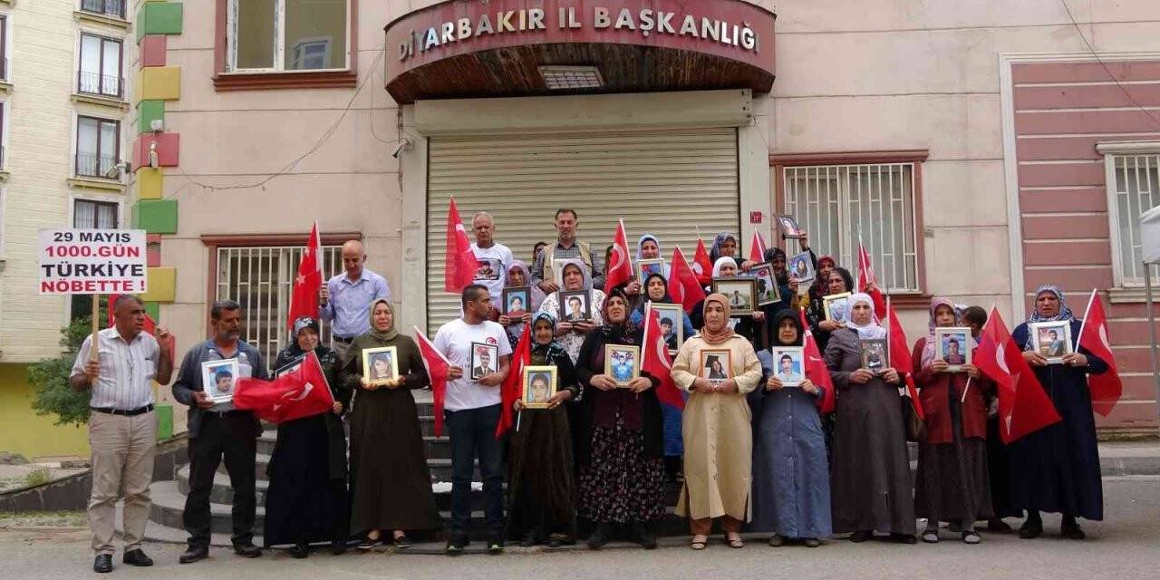 Evlat nöbetindeki anne Mutlu’dan HDP’ye tepki: “Davaları için kendi çocuklarını göndersinler”