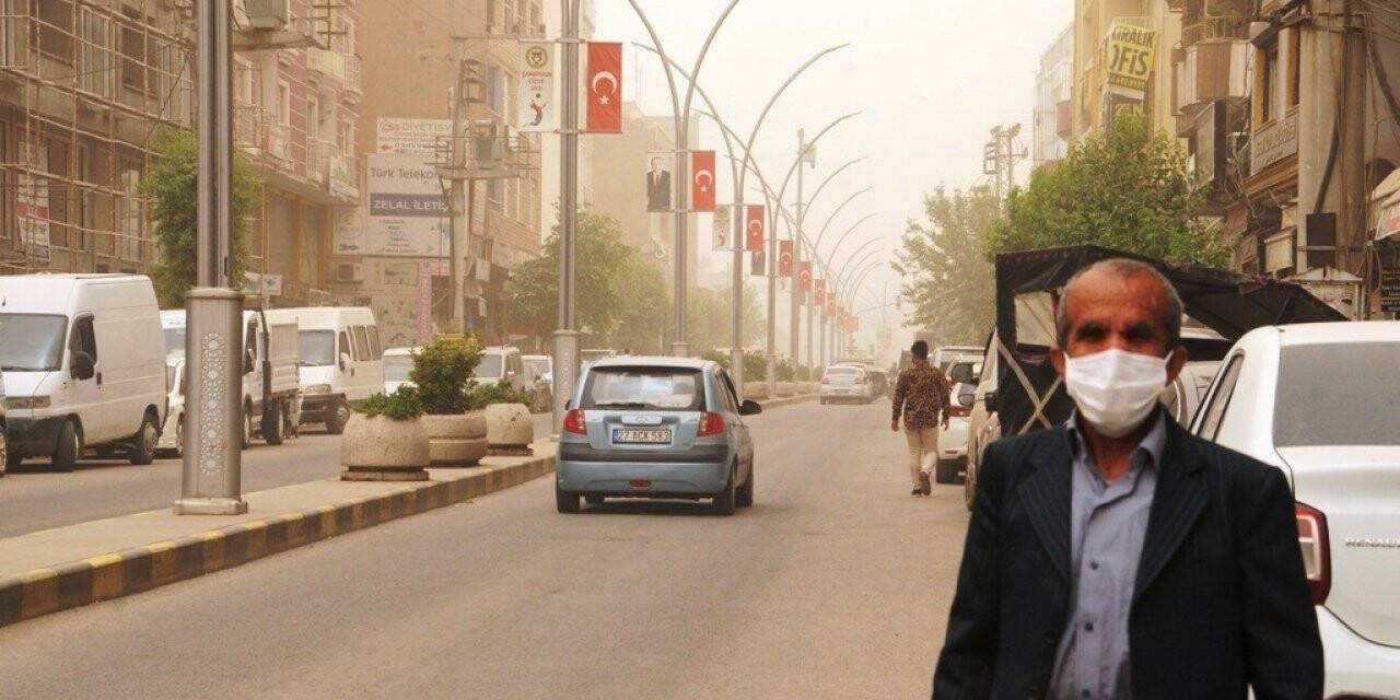 Toz bulutu Cizre’yi etkisi altına Aldı