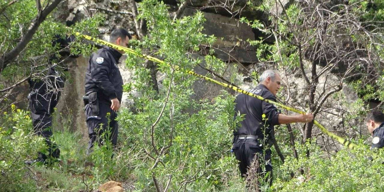 Mezarlıkta eski sevgilisini bıçaklayan şahıs tutuklandı