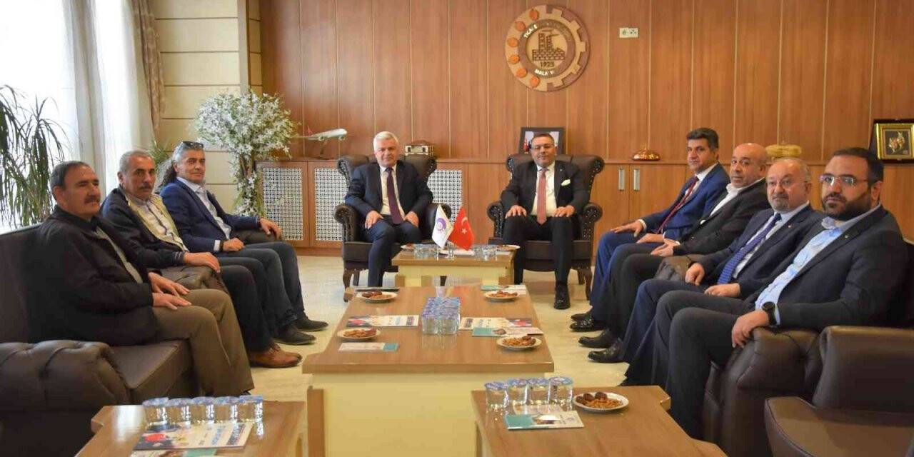 SGK Müdürü Kutlu’dan Başkan Sadıkoğlu’na ziyaret