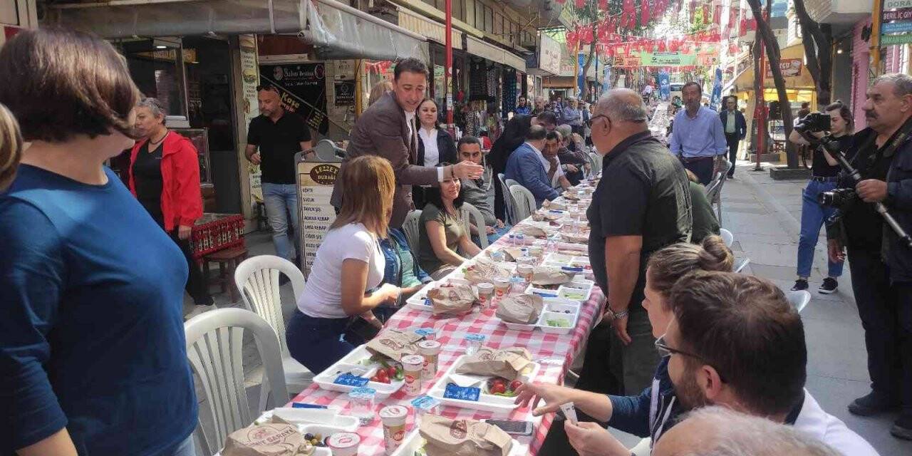 Başkan Tosun esnaf ile buluştu