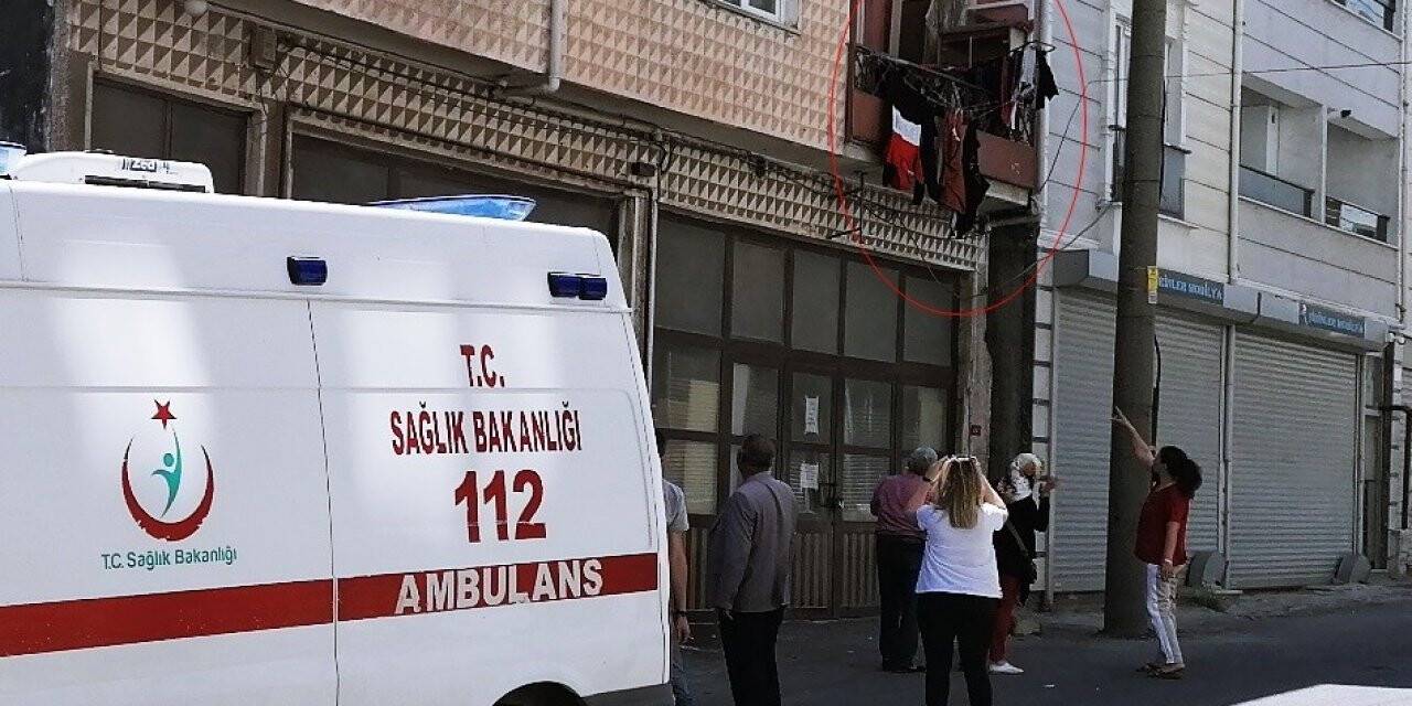 3 yaşındaki çocuk oyun oynarken balkondan düştü