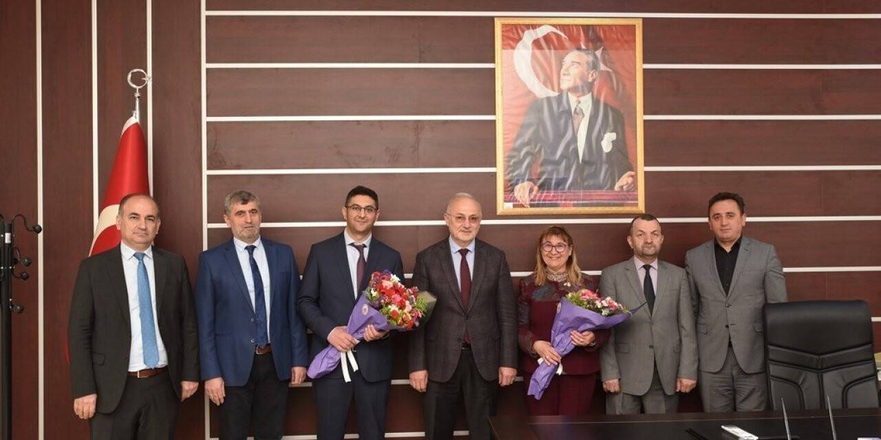 Rektör Ünal: "Yabancı Diller Yüksekokulu motor görevi üstlenmeli"