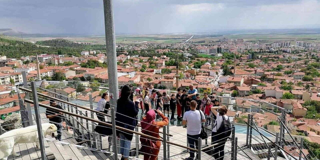 Açık Hava Heykel Müzesi ve Seyir Terası’na yoğun ilgi
