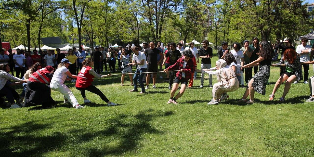 AGÜ’de Bahar Festivali