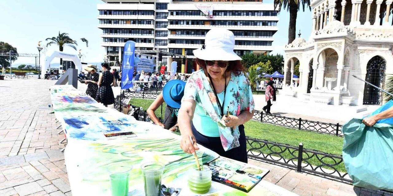 Suluboya Festivali İzmir’e renk kattı