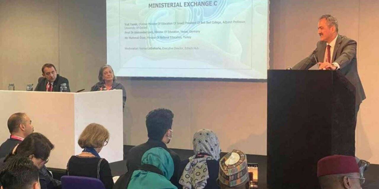 Milli Eğitim Bakanı Özer, Londra’da Türkiye’nin eğitimdeki tecrübelerini dünyayla paylaştı