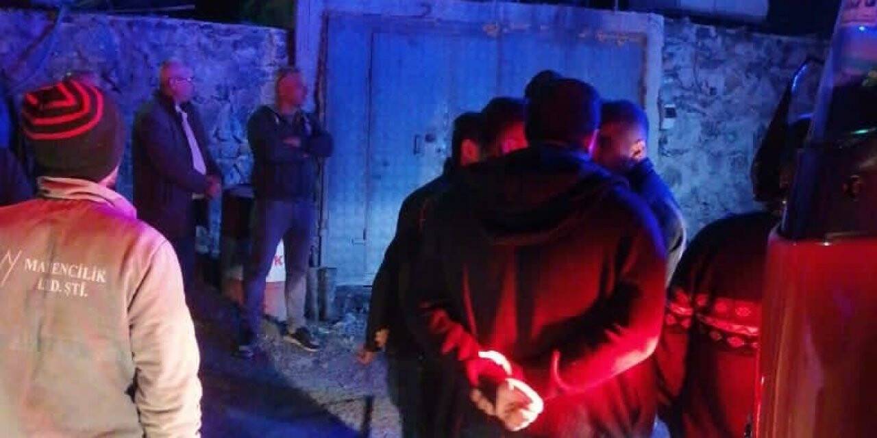 Krom madeninde göçük: 1 işçi mahsur kaldı