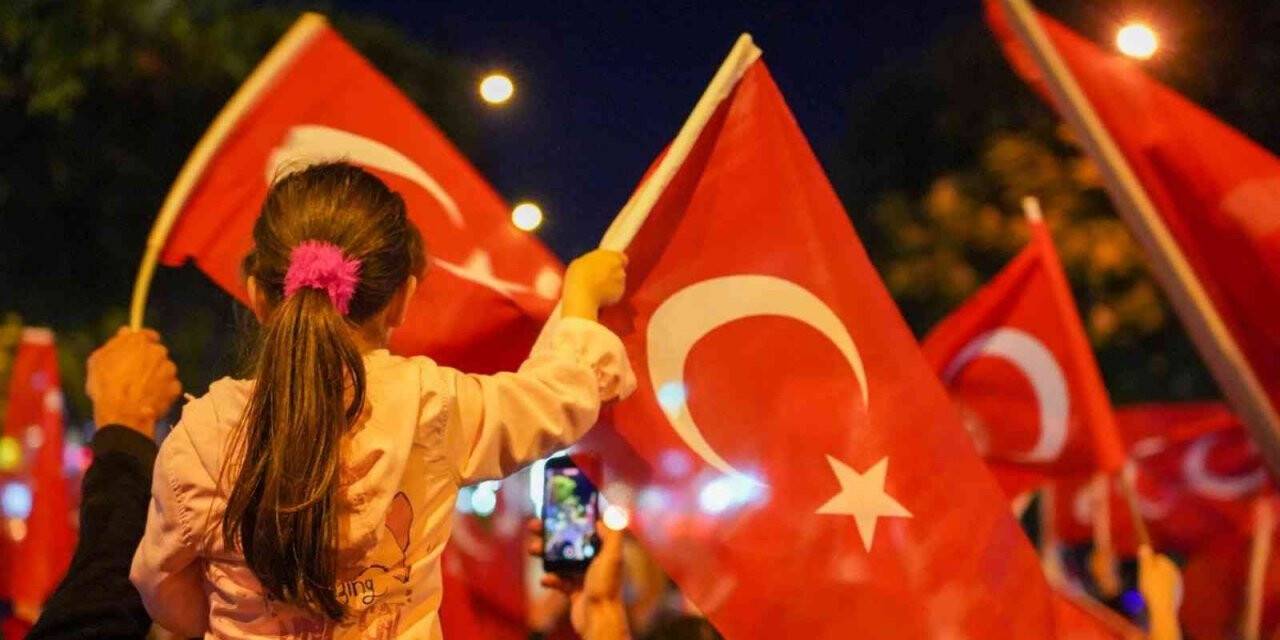 Bilecik’te binlerce kişi şehitler için "Sessiz yürüyüş" yaptı