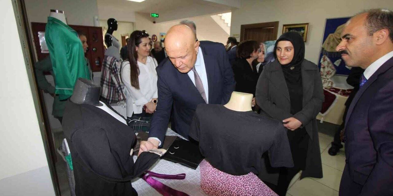 Çoruh Mesleki ve Teknik Anadolu Lisesinde yılsonu sergisi