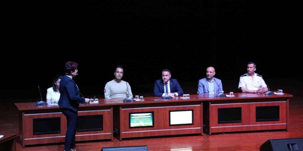 Niğde’de Meslek Tanıtım ve Kariyer buluşmaları yapıldı