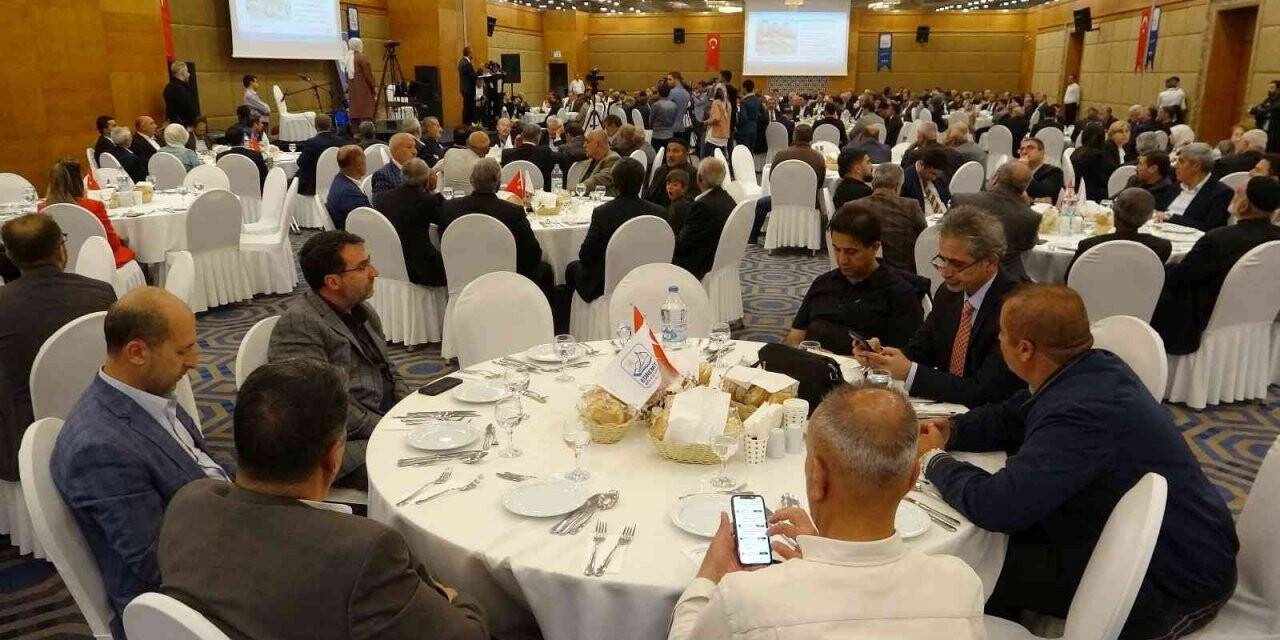 Başkan Say 3 yıllık hizmetlerini anlattı