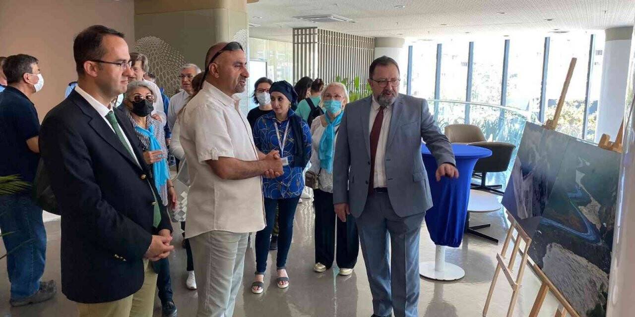 Medicana’dan Kanserle Savaş Derneği yararına sergi