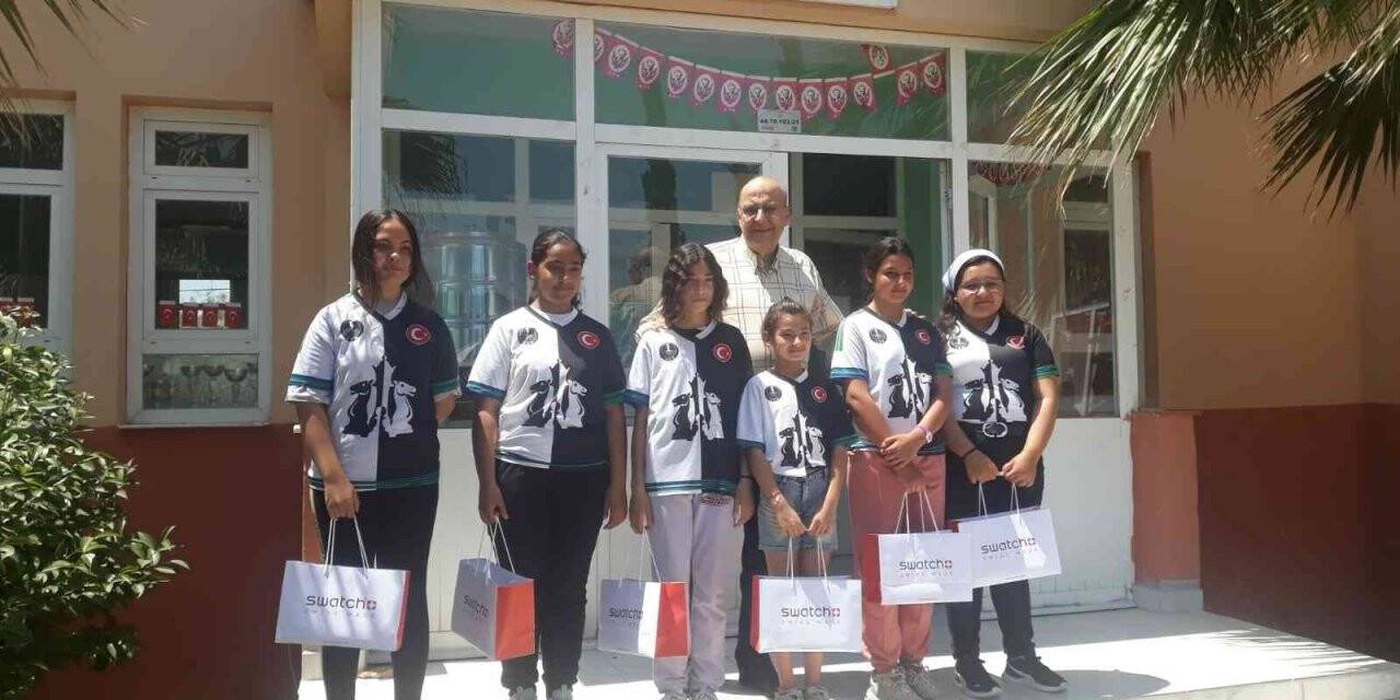 Hayırsever vatandaştan Milaslı satranççılara ödül