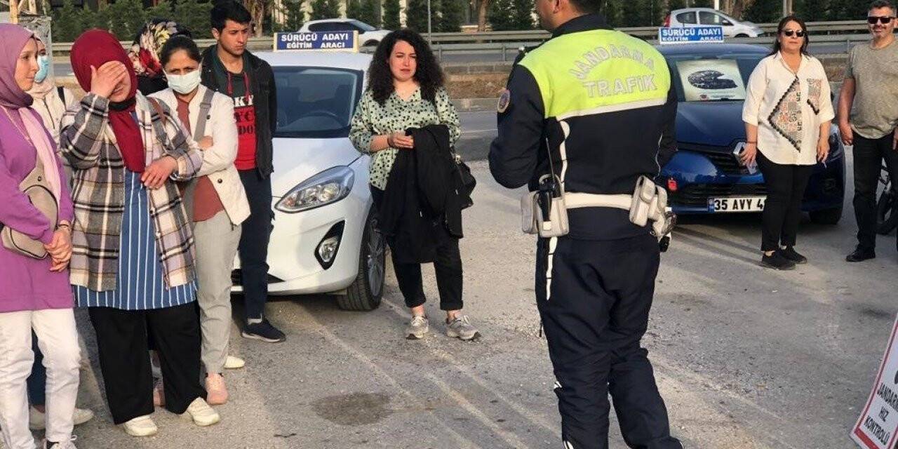Sürücü adaylarına son ders jandarmadan