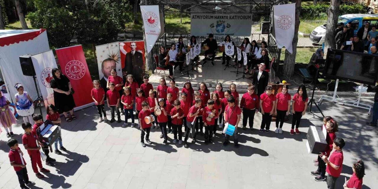 Nevşehir’de ‘Atmıyorum, Hayata Katıyorum’ sergisi açıldı