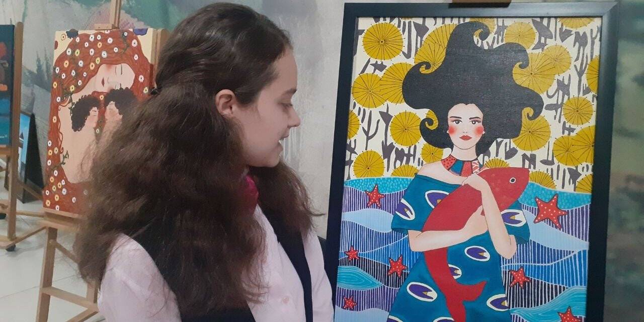 Genç ressamların resimleri sergilendi