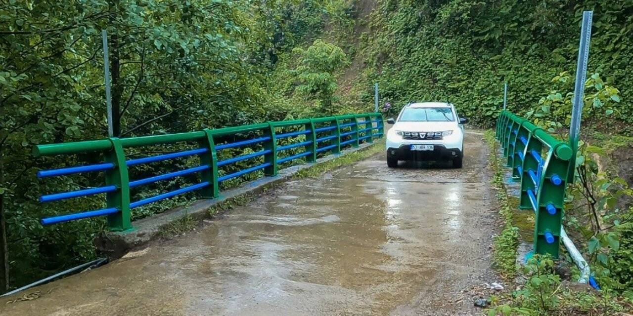 Rize’de köy yolları artık daha güvenli