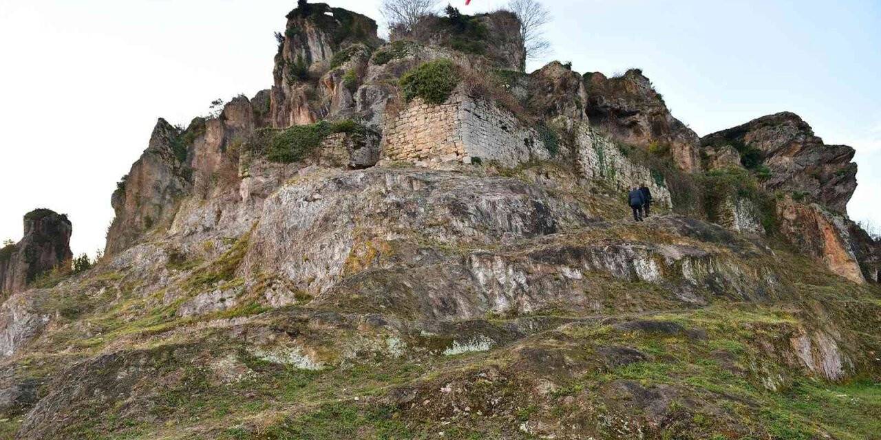 Başkan Tavlı: “Ünye Kalesi yılsonuna hazır olacak”