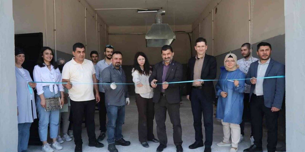 BTÜ Döküm Laboratuvarı faaliyete geçti