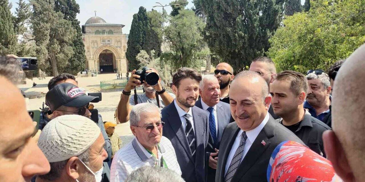 Bakan Çavuşoğlu, Mescid-i Aksa’yı ziyaret etti