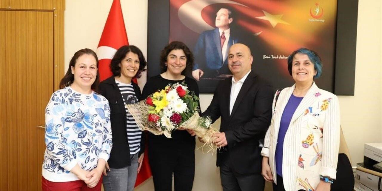 Dünyaca ünlü Kalp Cerrahı Dr. Gürsoy’dan hekim ve gençlere: “Avrupa eskisi gibi değil, Türkiye’nin değerini bilin”