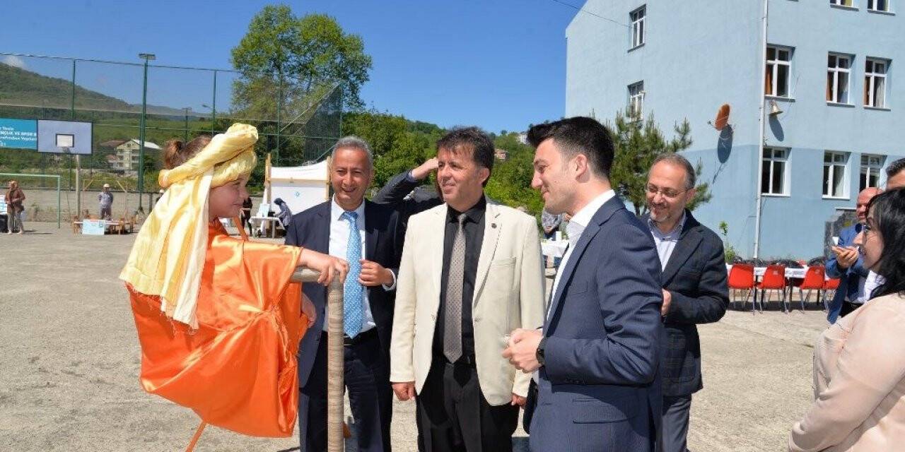 Türkeli’de okulda bilim fuarı