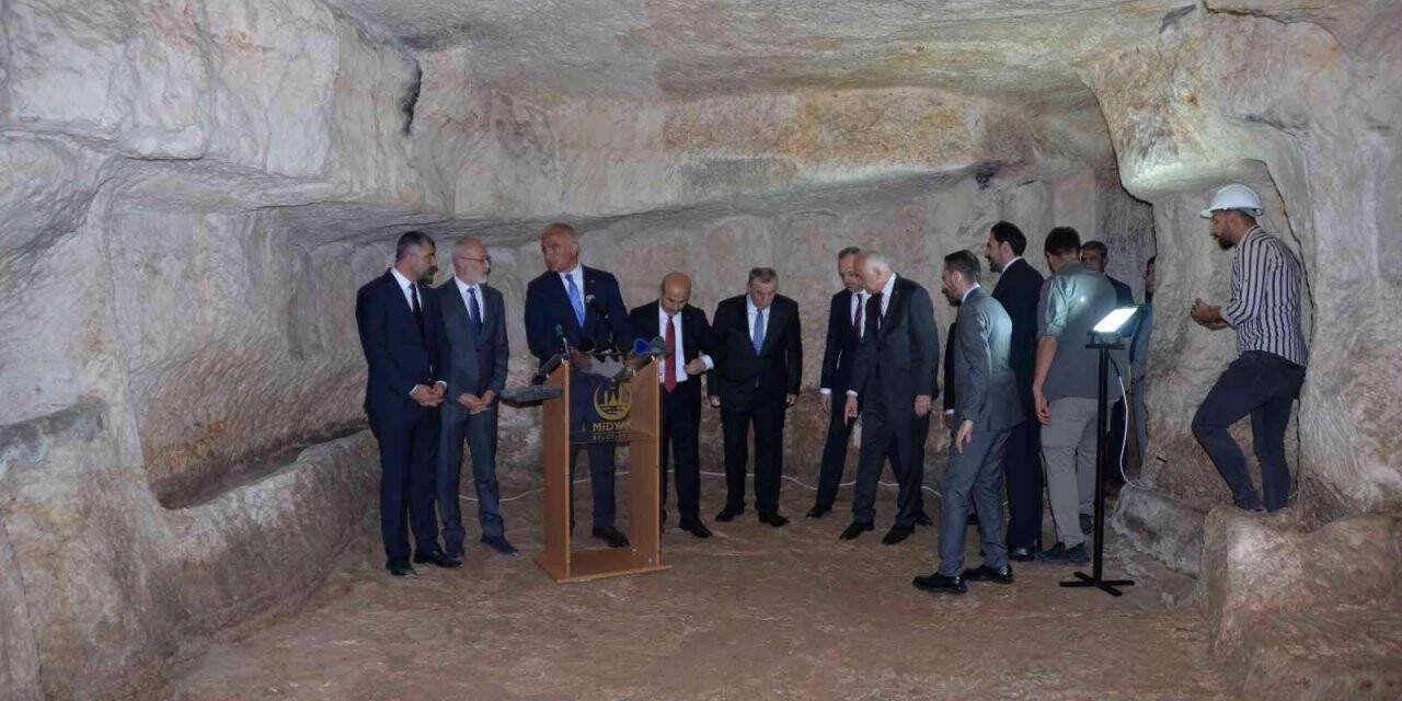 Kültür ve Turizm Bakanı Ersoy: “Midyat, dünya turizm pastasından hak ettiği yeri, parçayı alacak”