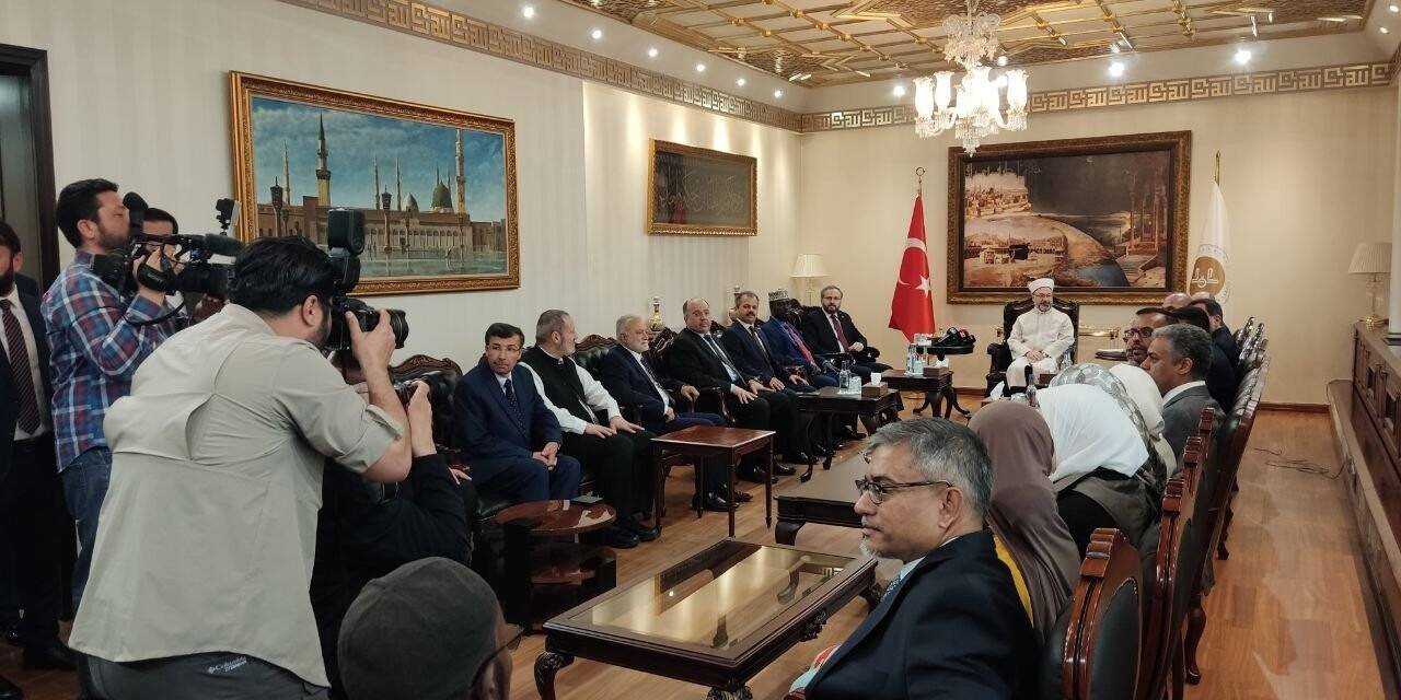 Diyanet İşleri Başkanı Erbaş, ABD’li ve Kanadalı Müslüman kanaat önderleriyle görüştü