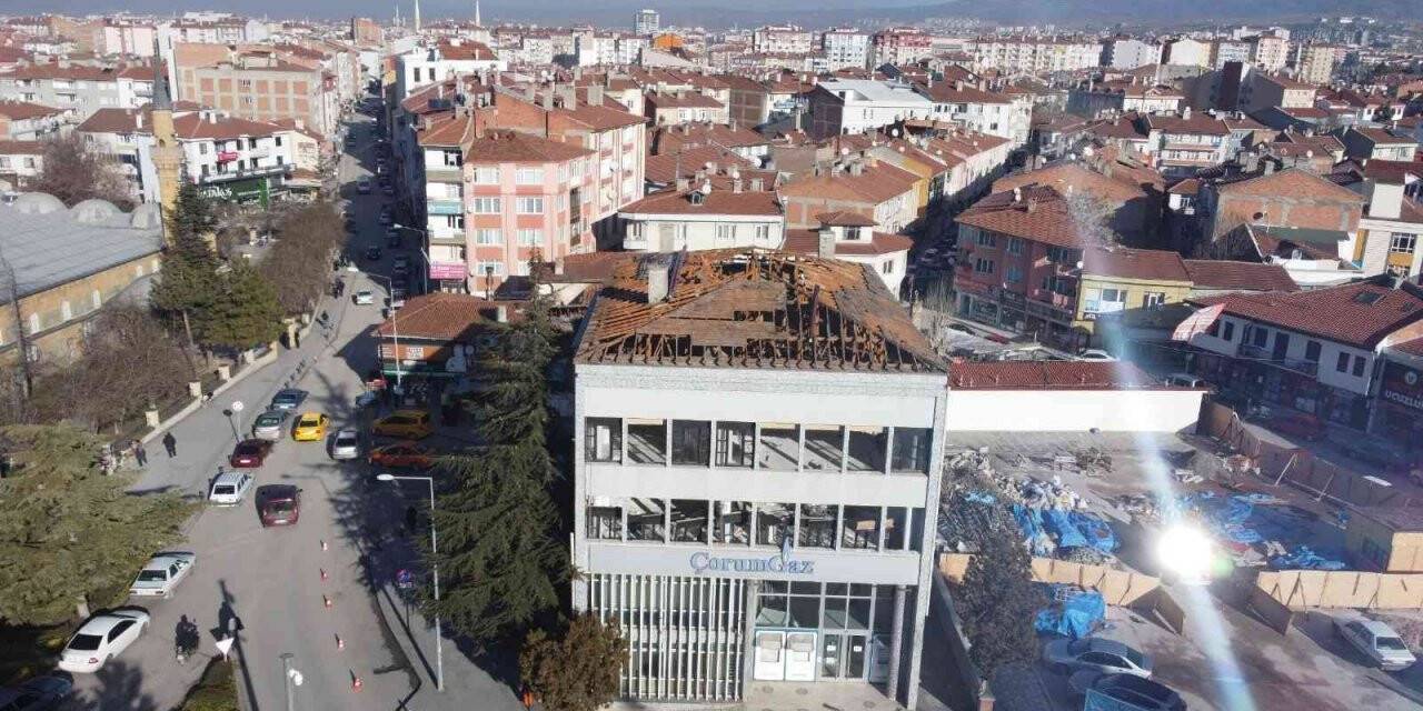 Meydan projesi için Halkbank binasının yıkımına onay verildi