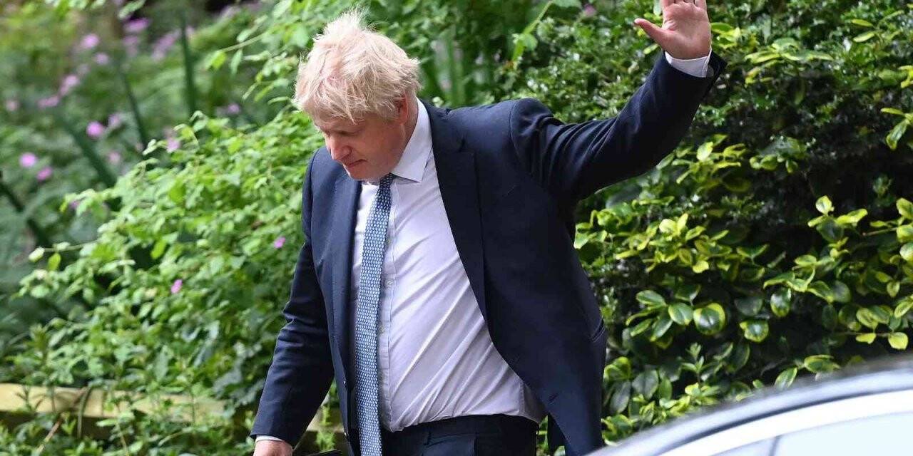 İngiltere Başbakanı Johnson, Partygate skandalı sonrası istifa etmeyecek
