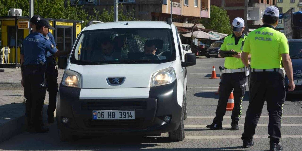 Emniyetten 3 farklı noktada eş zamanlı denetim