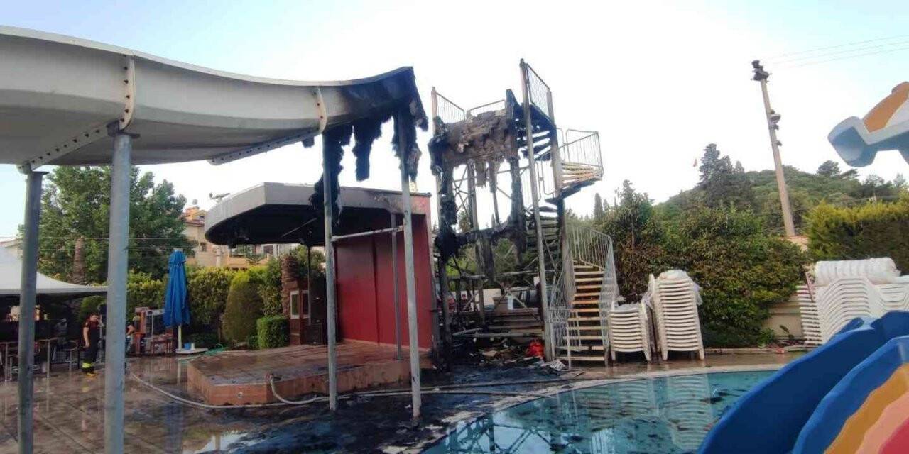 Otelin havuzunda çıkan yangın panikletti