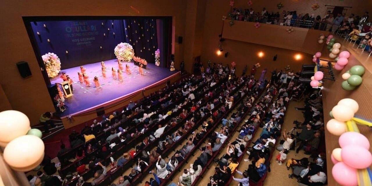 Pursaklar’da minik öğrencilerin ilk mezuniyet heyecanı