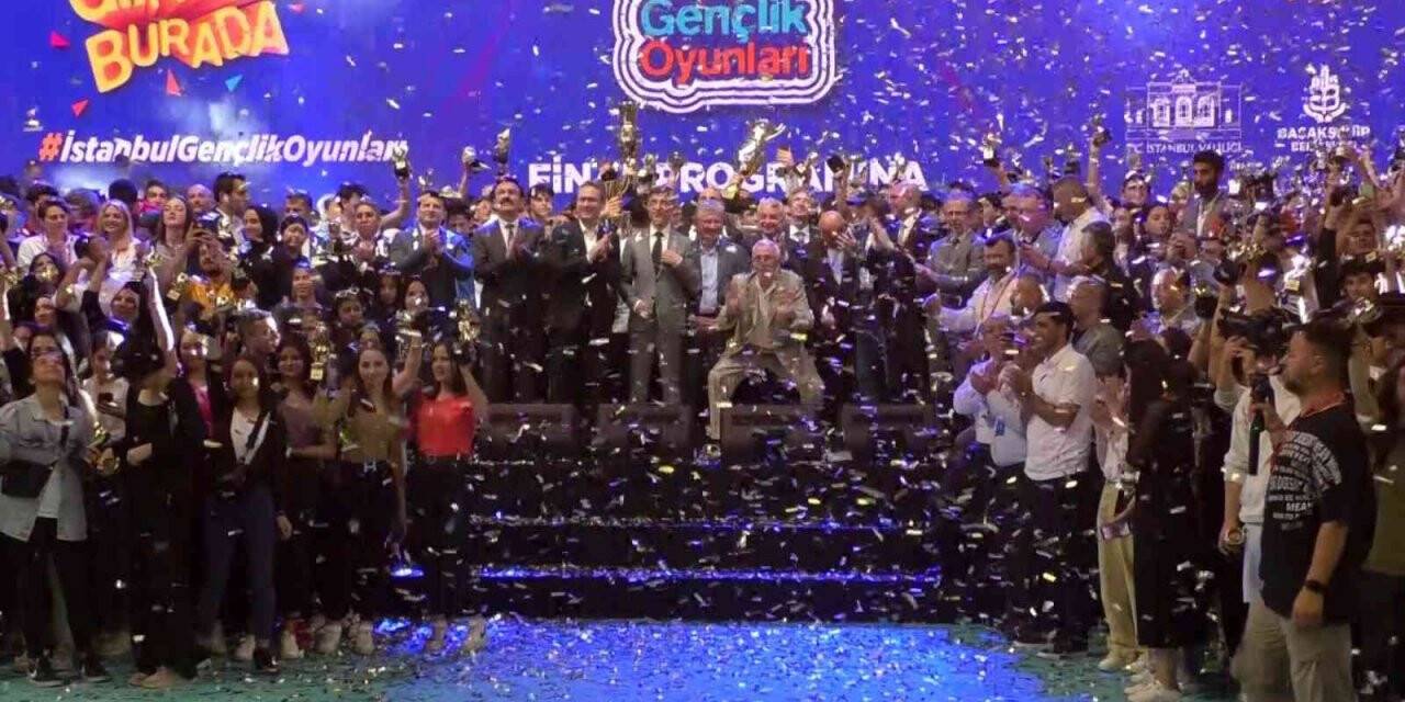 İstanbul Gençlik Oyunları’nda ödüller sahiplerine verildi