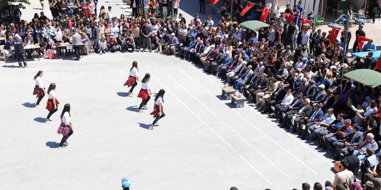 Mardin’de yoğurt festivali renkli görüntülere sahne oldu