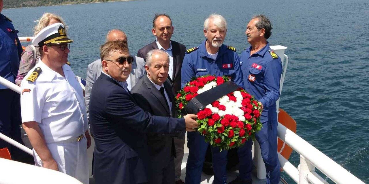Yaşamını yitiren kılavuz kaptanlar Çanakkale’de anıldı