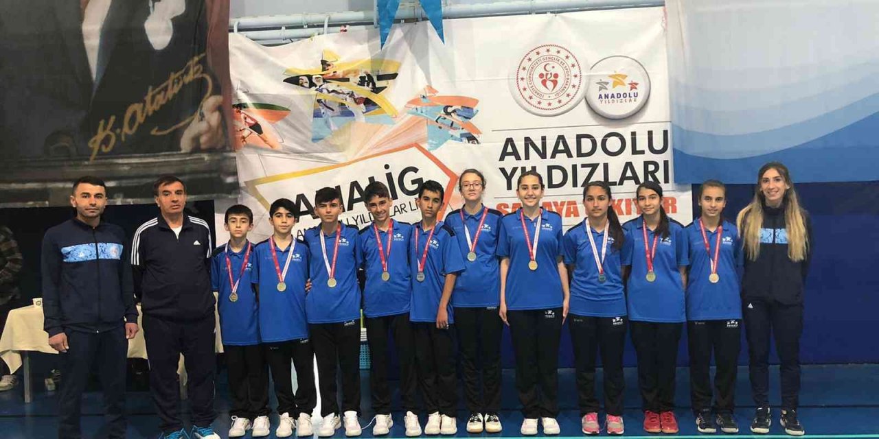 Malatya Badminton takımında şampiyonluk sevinci