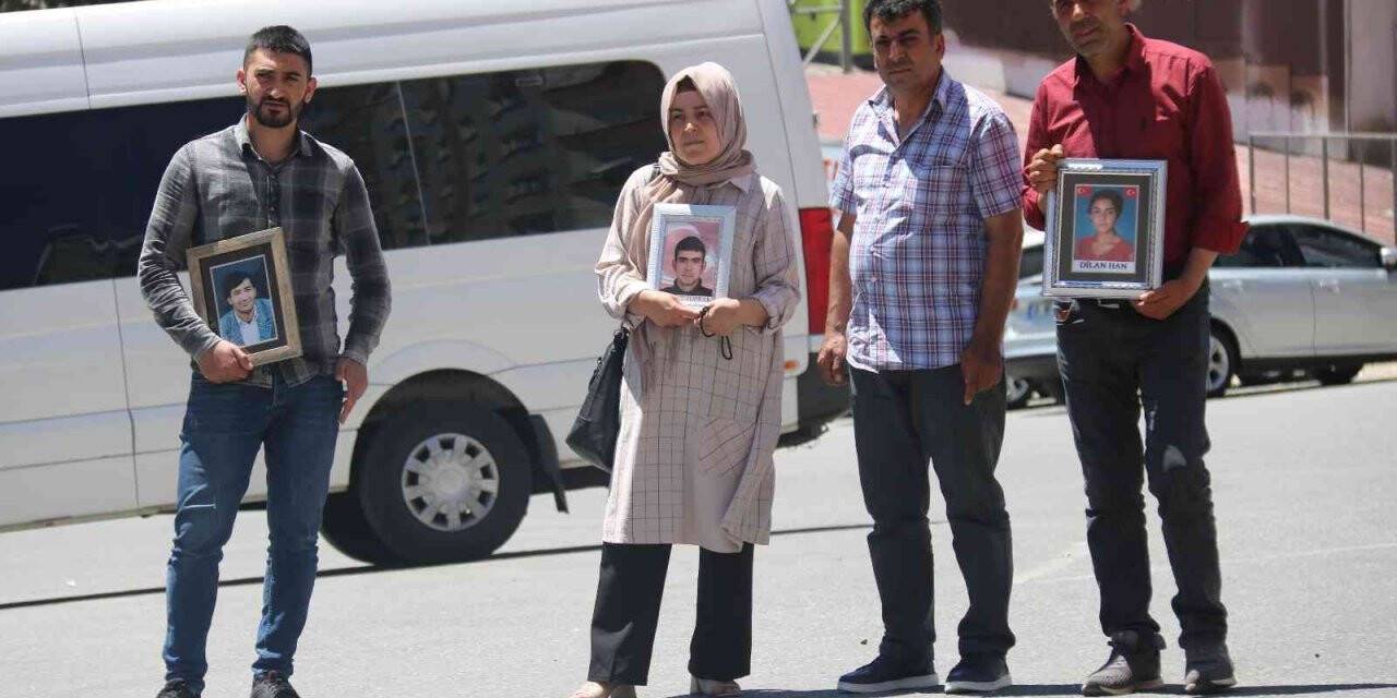 Diyarbakır’da evlat nöbetine 3 aile daha katıldı