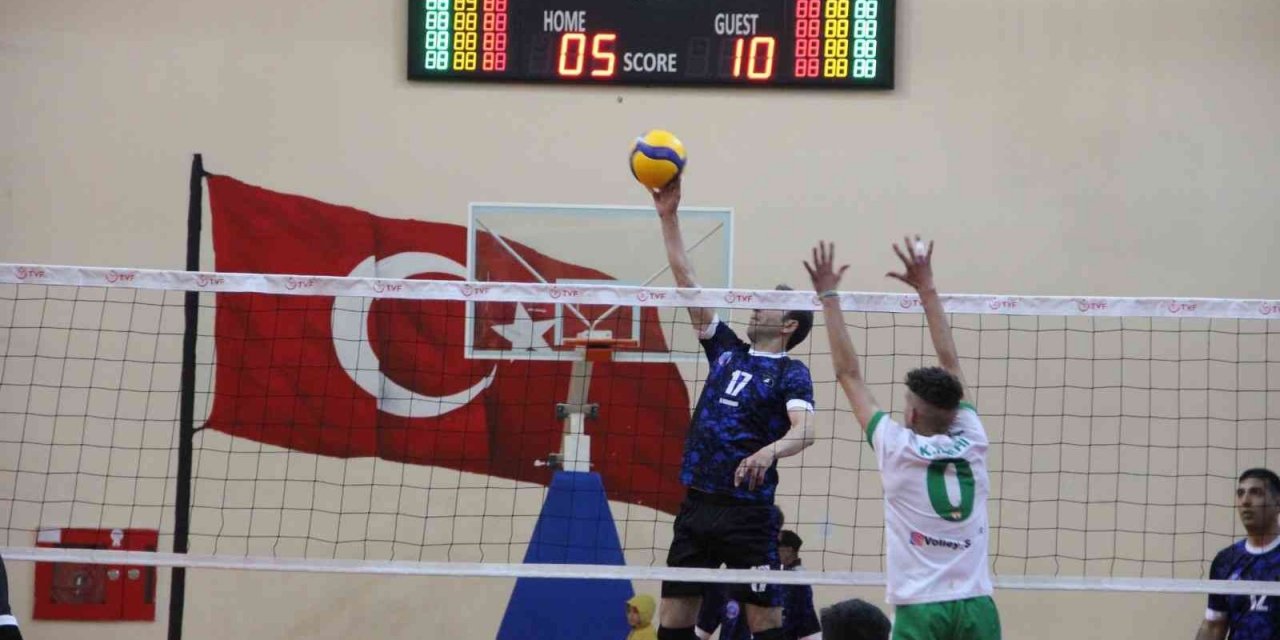 Solhan’da voleybol turnuvası tamamlandı