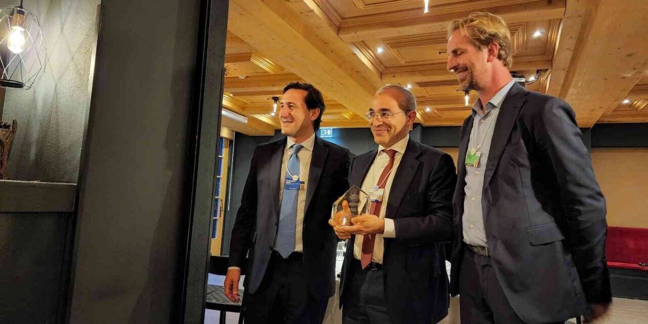 ’Global Lighthouse Network’üne seçilen STAR Rafineri Davos’ta ödülünü aldı