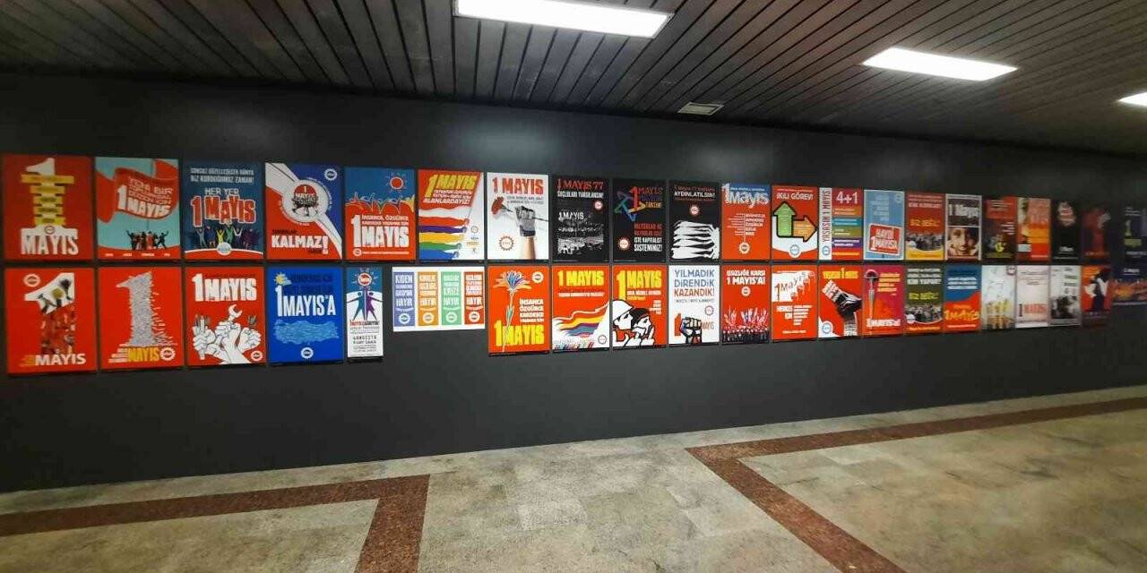 Taksim metrosunda “İstanbul’un fethi” konulu eserin önü İBB tarafından kapatıldı