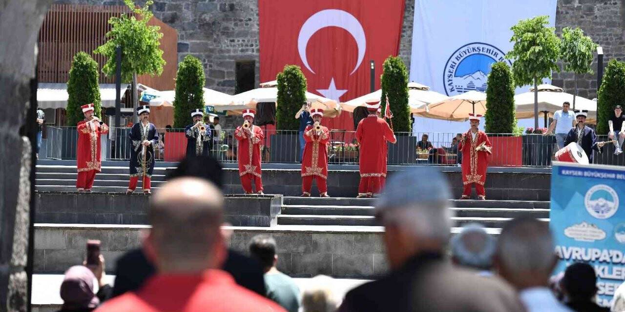 Başkan Büyükkılıç, Avrupa’daki Türkleri Kayseri’de buluşturuyor
