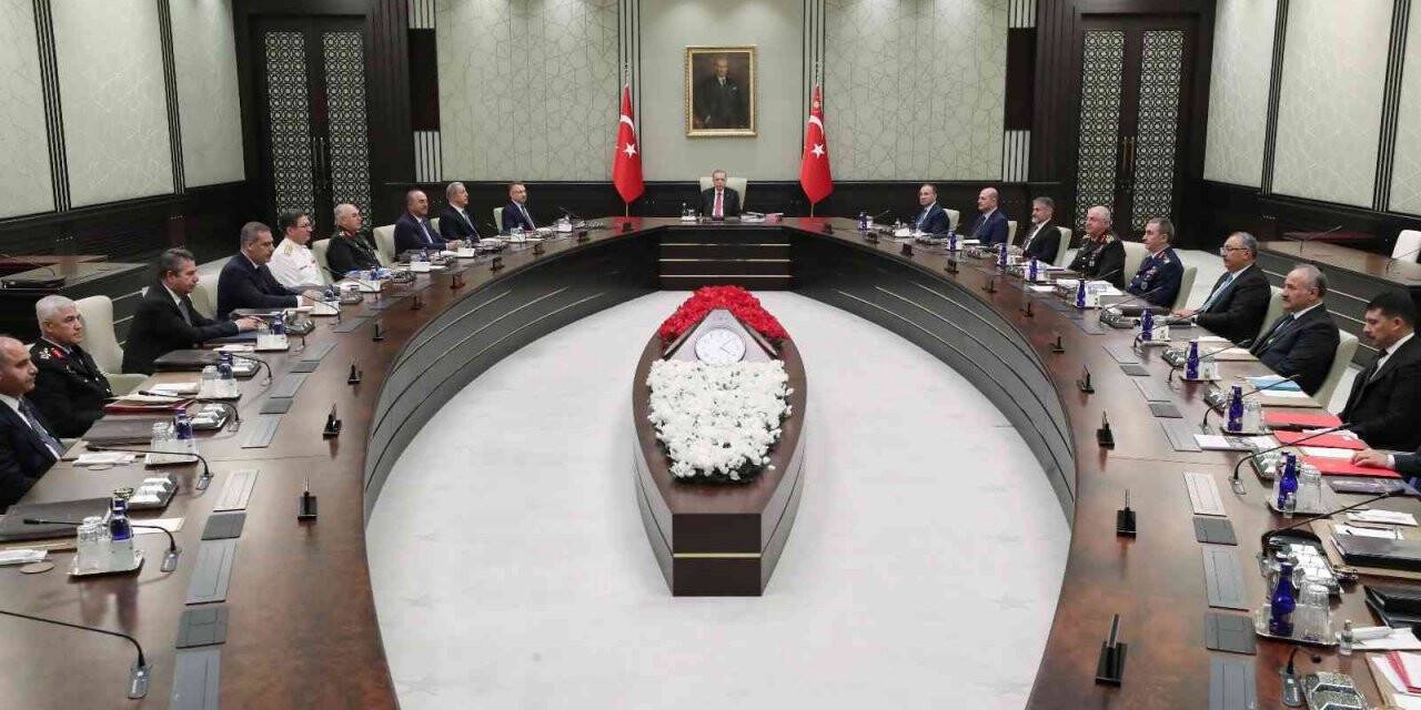 Milli Güvenlik Kurulu (MGK), Cumhurbaşkanı Recep Tayyip Erdoğan başkanlığında Cumhurbaşkanlığı Külliyesi’nde toplandı.