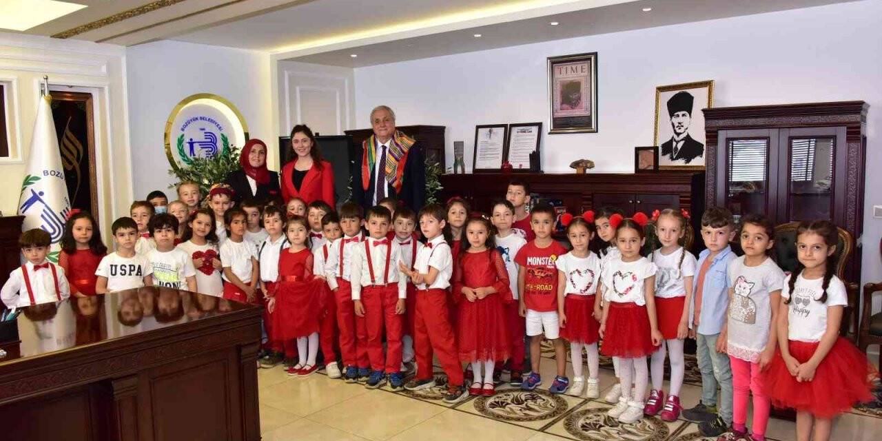 Miniklerden Başkan Bakkalcıoğlu’na ziyaret